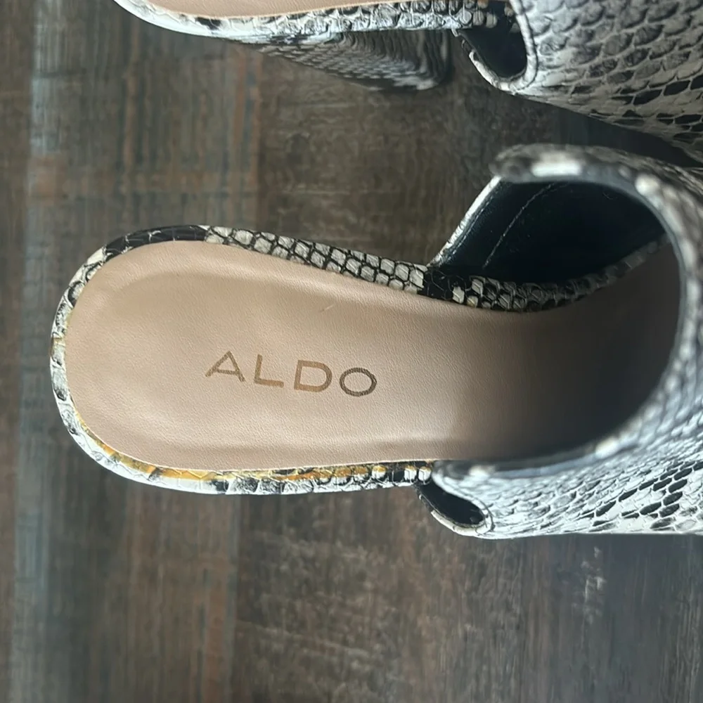ALDO Python chunky heel - Picture 3 of 7